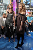 Jessica Alba - MTV TRL