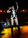 http://img31.imagevenue.com/loc650/th_49284_celeb-city.org_Rihanna_Z100_Party_Plane_with_DKNY_JEANS_Performance_02-03-2008_003_123_650lo.jpg