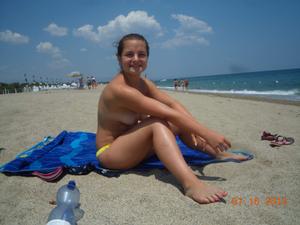 Topless Hot Vacation PART 1  a4j90drjuq