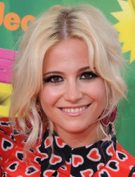 http://img31.imagevenue.com/loc444/th_943649232_Pixie_Lott2_122_444lo.jpg