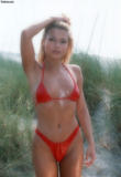 Adriana-Malkova-Bikini-Babe-v1m85ve1e2.jpg